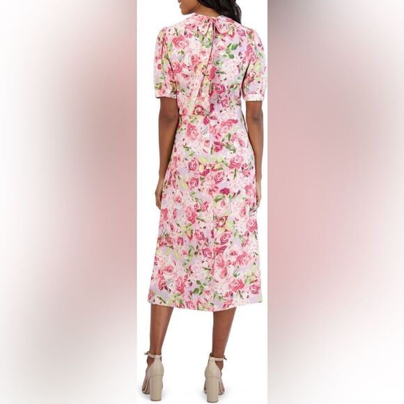 Puff Sleeve Floral Midi Dress
Julia Jordan - Picture 2 of 4